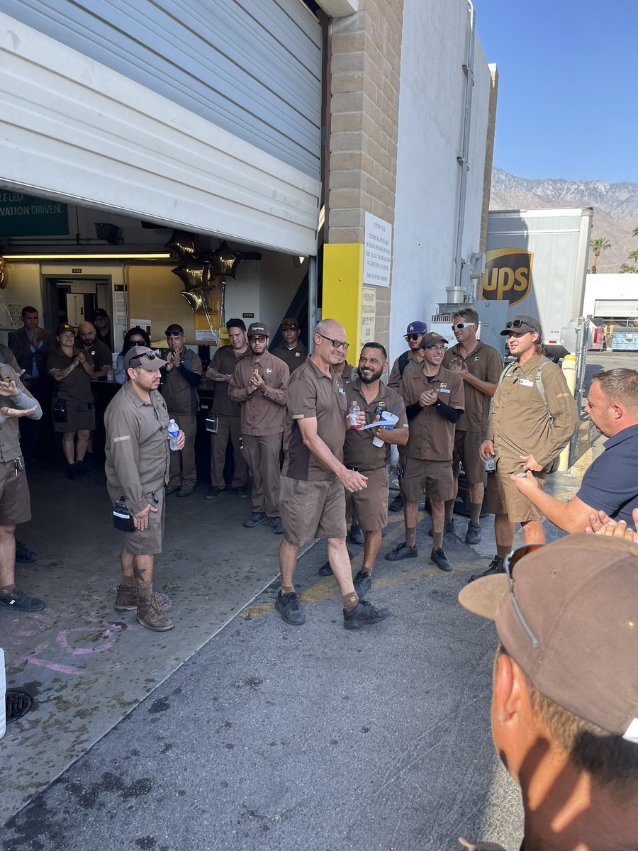UPS Palm Springs tweet media