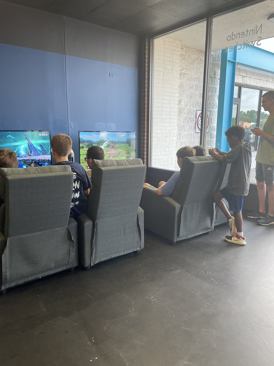 Beth Richardson tweet media