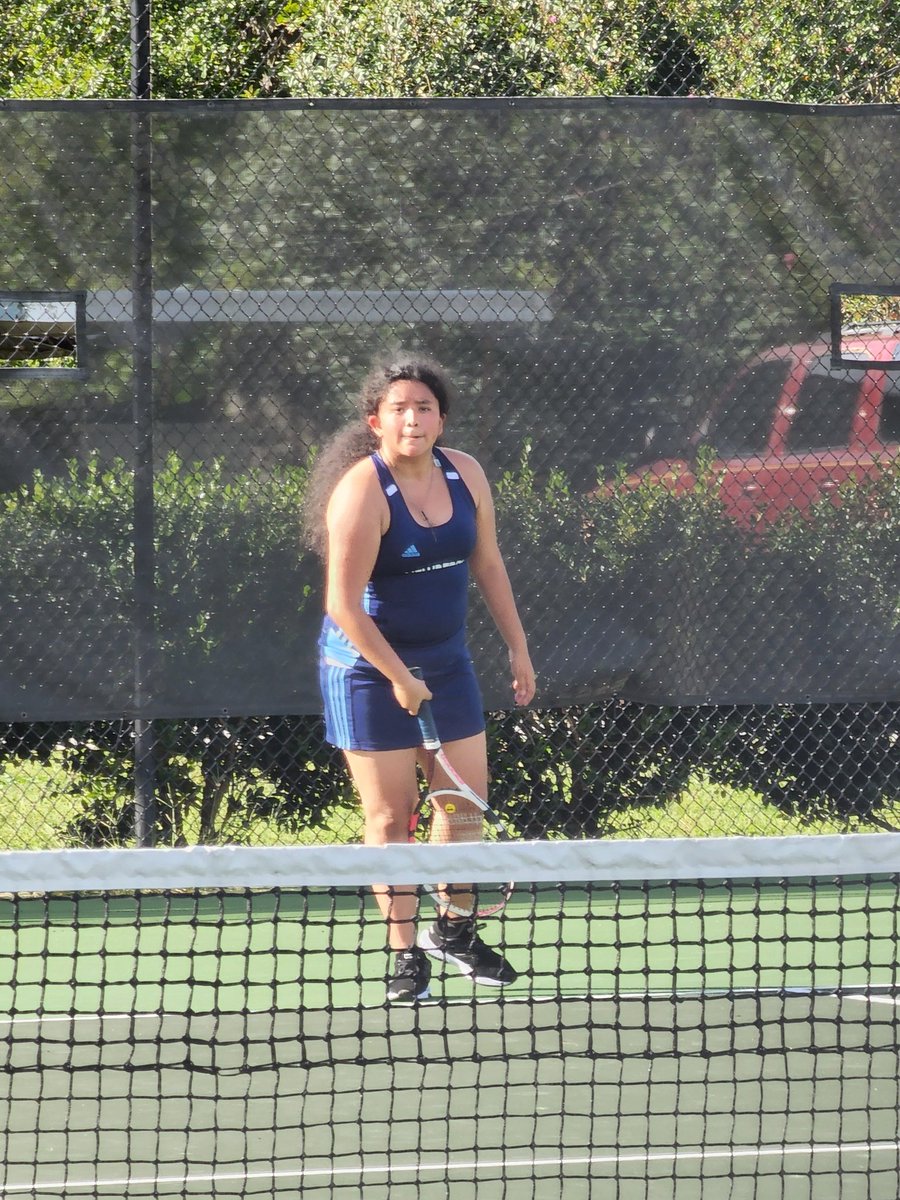 BCMULLINAX78's tweet photo. Bulldog Tennis. Let's GO!!!! @Newberry_HS https://t.co/AdxjvIbKUu