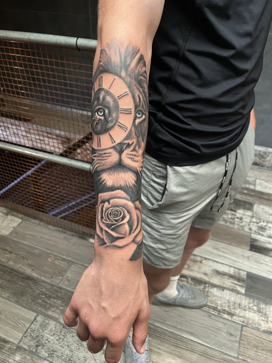 art_bymarc's tweet photo. More updates on recent work #tattoo #tattoos @empireinks https://t.co/vVAQB57RzA
