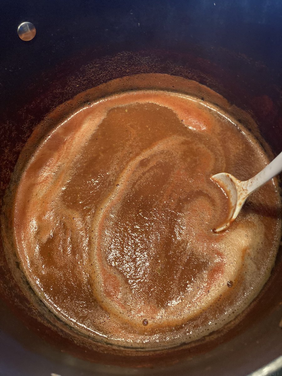 russianparakeet's tweet photo. My tomato sauce is the best tomato sauce. https://t.co/AtPDPnYA4j