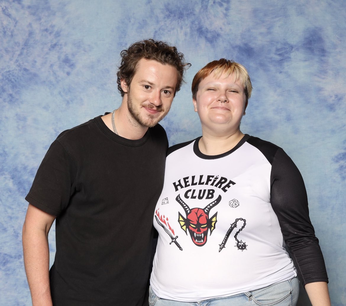 Joseph Quinn Brasil on Twitter "Primeiras fotos do Joseph Quinn na Fan