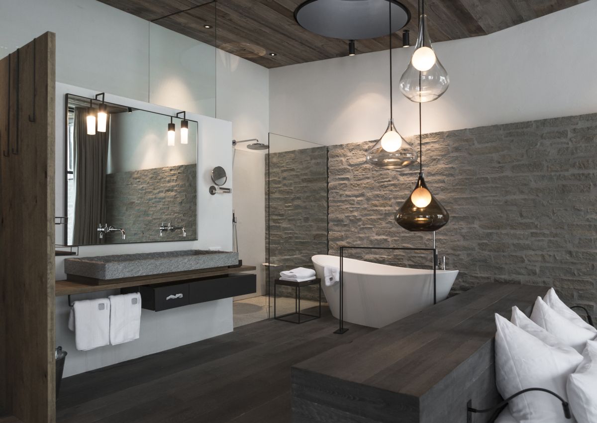 ShawnSturdyHome's tweet photo. Here are the the hottest luxury #bathroomideas available today. #homeimprovement  https://t.co/ZvTBUuTCv5 https://t.co/x1C57YJsOE
