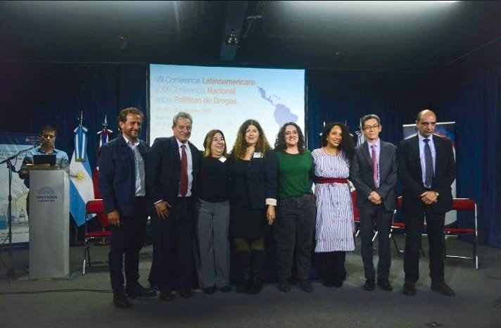 Sedronar's tweet photo. Durante el encuentro se compartieron las políticas de intervención comunitaria para mejorar la accesibilidad y el acompañamiento a personas de #SEDRONAR.

@intercambiosAC 
@Confedrogas 
#FranciscaOblitas
@DraEvalinda
@RicardoSoberonG 
@DanielRadioP
@urregofinseya 
@JavierSagredoF https://t.co/uWFAxFuRmE