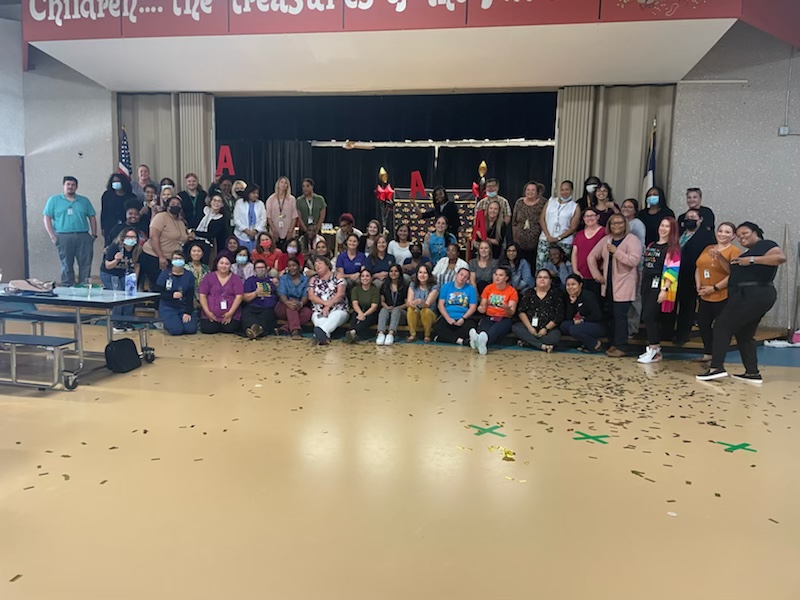PetroskyPirates's tweet photo. Congrats to the Petrosky staff and students for earning an A rating as well as all 5 TEA distinctions!!! And to our Petrosky families, thank you for your support! A successful ship needs and its anchors to navigate the right course! Thanks to our anchors! #Arating #high5 https://t.co/O48SeJe9Sj