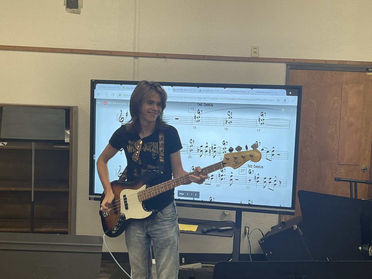 VinningJr's tweet photo. Had an opportunity today to visit and play the keyboard with these talented students. #CaldwellProud #CaldwellHighSchool #CaldwellJazzBand https://t.co/O8Lsu2ht2w