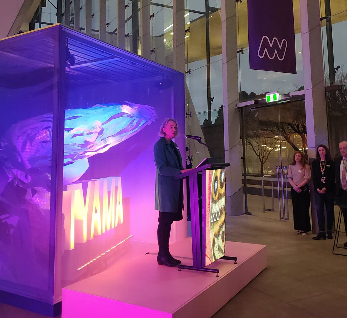 fernhames's tweet photo. Congratulations to @museumsvictoria! Launched a Research Institute &amp; hosted a fabulous Future Forum with @JaneGoodallInst , Tim Flannery &amp; @MVLizards 🎉 Best Q from the audience to DrJane: "How do we connect our minds &amp; our hearts?" @melbournemuseum @janegoodallau #FutureForums https://t.co/1zx6KpstNX