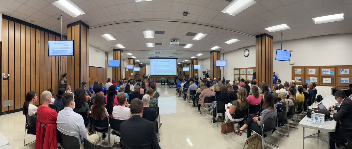 It’s a full house tonight at the @IPSSchools board meeting! Thank you for inviting @SS_Bailey to share an update from the @IPSFund! 

#partnership #strongertogetherIPS