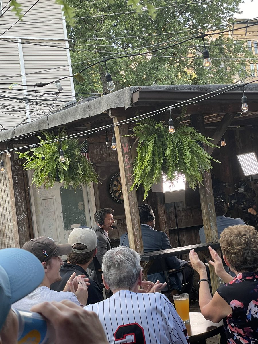 ronlewis's tweet photo. Was invited by a friend to Wrigley today for the Cardinals game so it was a short walk to see this #whitesox Pregame Live broadcast with @ChuckGarfien @OzzieGuillen and @pods254 at Cody’s Public House https://t.co/WlVk4ldxgf