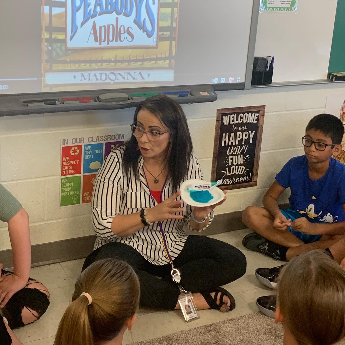 AmyHaraughty's tweet photo. Using toothpaste to demonstrate that you can’t take your words back once they come out of your mouth. They love shouting out descriptive words as I squeeze it all out of the tube! 🙌🏼 #communitybuilding
#NRinspiregreat #NoRoNation #mavs #bethechange #explore5ss https://t.co/BloWwD4LPT