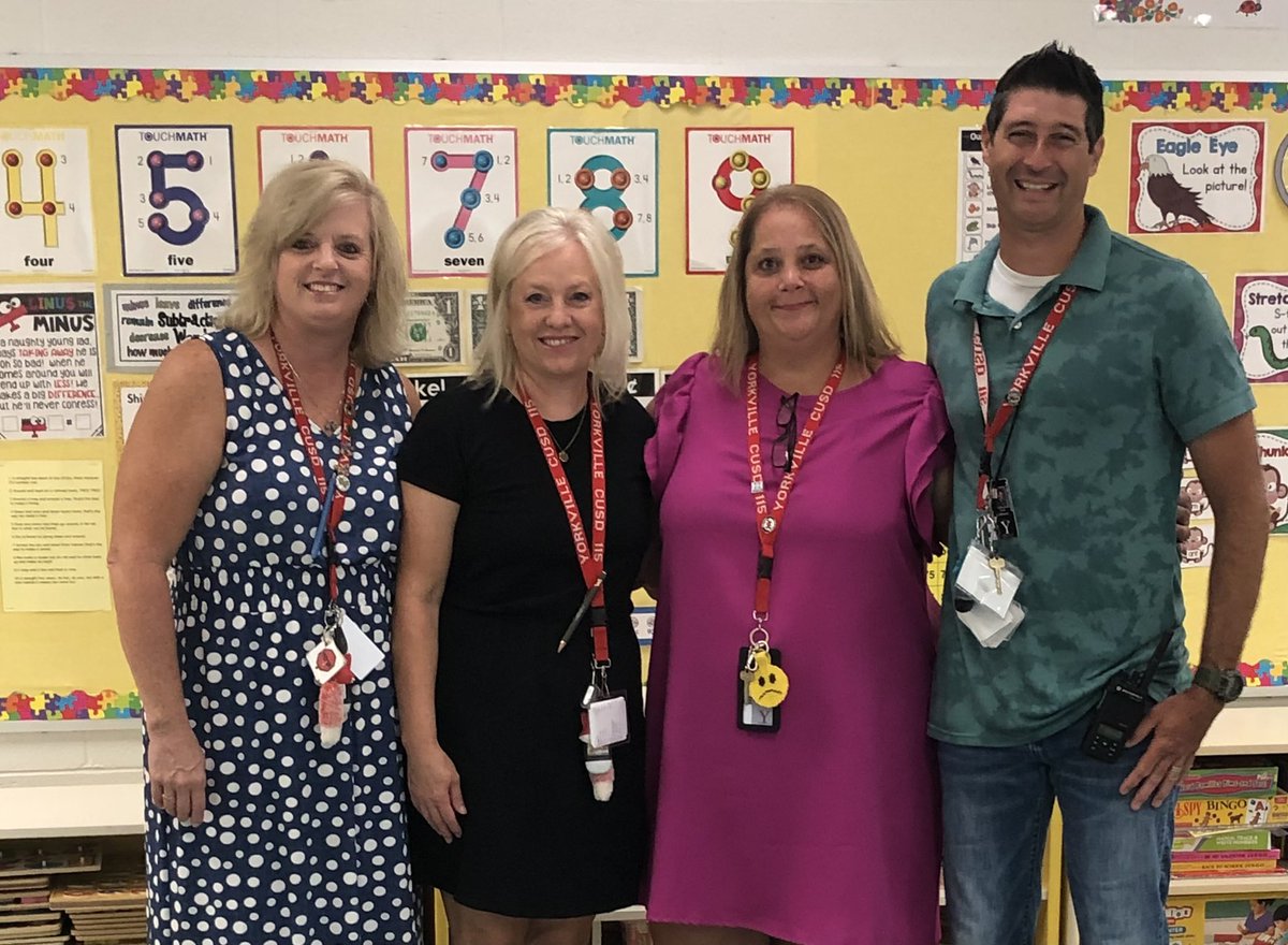 KindFirst108's tweet photo. Happy 1st day. I’m fortunate to have my “ Dream Team” with me #kindfirst108 https://t.co/BcCtc4YBfx