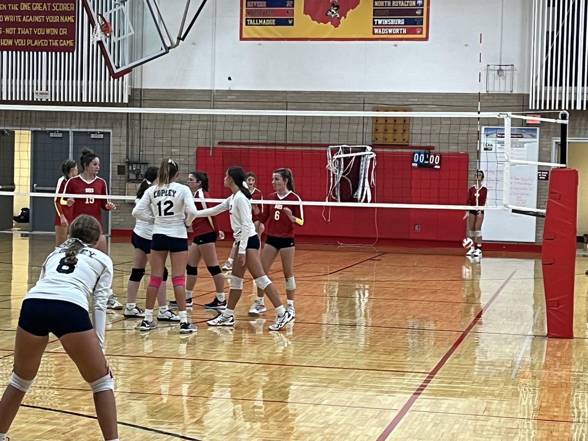 BeesBbhms's tweet photo. 8th grade volleyball picks up their second win of the season today beating Copley. The girls host Revere Monday. Come support your lady Bees volleyball team. @ladybeesvball https://t.co/JRJrhQPeSP