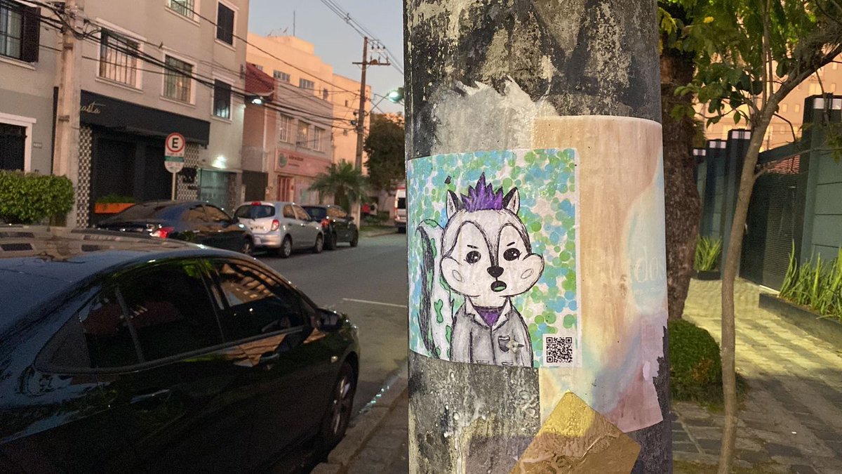 chipchipNFT's tweet photo. More evidence of urban ChipChips, how peculiar!

They seem to be everywhere and I bet there are way more waiting to be found!

 The family is growing guys, so

1️⃣Follow
2️⃣ ❤️ &amp; RT

And you can be a part of it.🐿️

#ChipChip #NFTCommunity #NFT  #NFTCollection https://t.co/188mjdTLn0