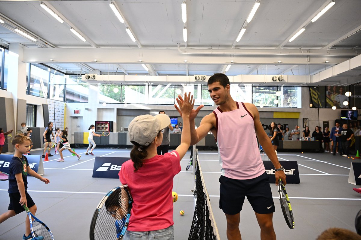babolat's tweet photo. Interview with journalists and fun times with kids. The Pure Aero event in #NYC was a success 😍
#BabolatFamily #PureAero #OwnYourSpin https://t.co/FEUpwGeDkh