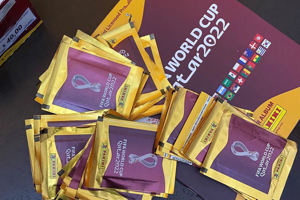 [SORTEO FULVITEREANO] Desde esta humilde cuenta, estaremos sorteando 10 paquetes de Figuritas, del mundial Qatar 2022. Para participar deberán seguir la cuenta, darle fav y retweet a este mismo. El día Jueves 01/09 se sorteará el ganador. Suerte!