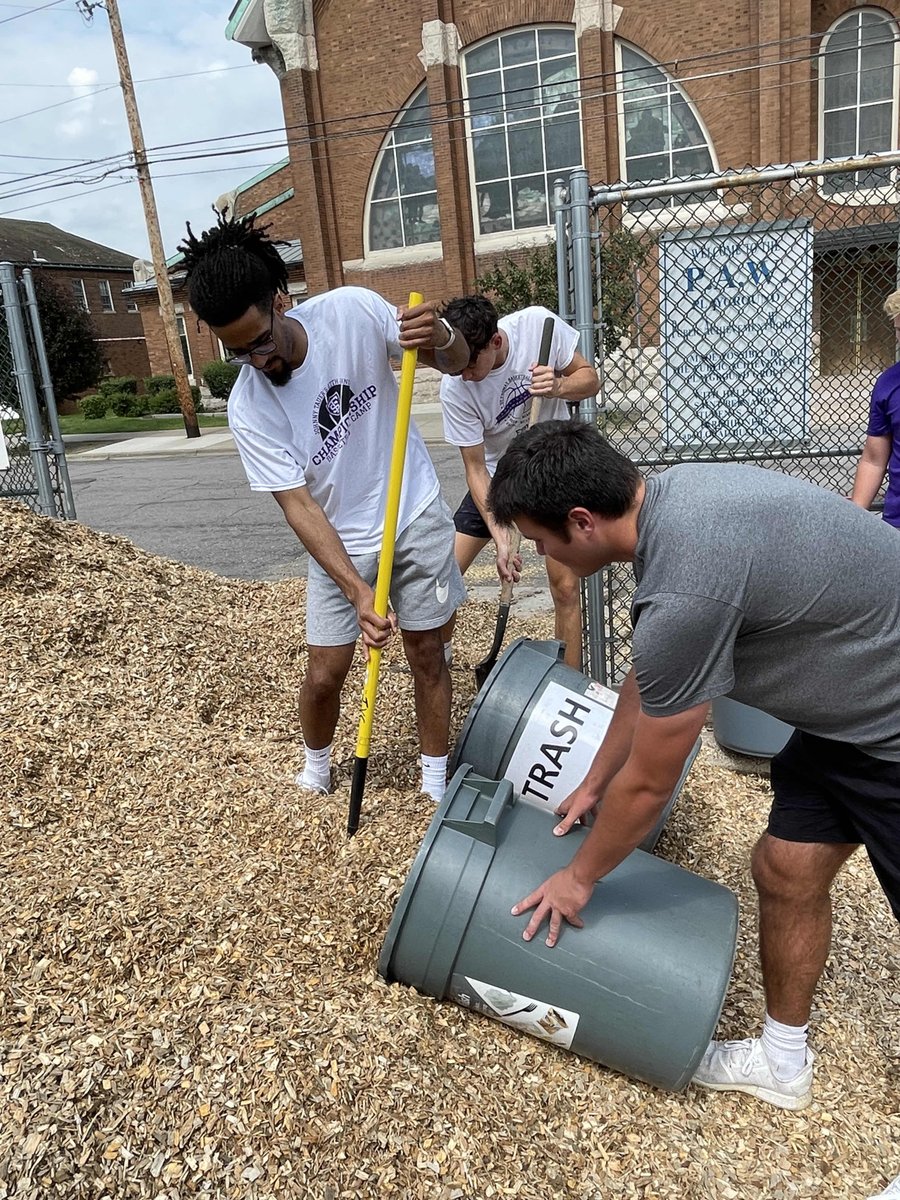 ProdeoAcademy's tweet photo. Thank you @UST_MBB  for helping us prepare our St. Paul playground for our scholars. #community #ProdeoPRIDE #volunteers #UST #engagement https://t.co/Qxgvp3AFpz