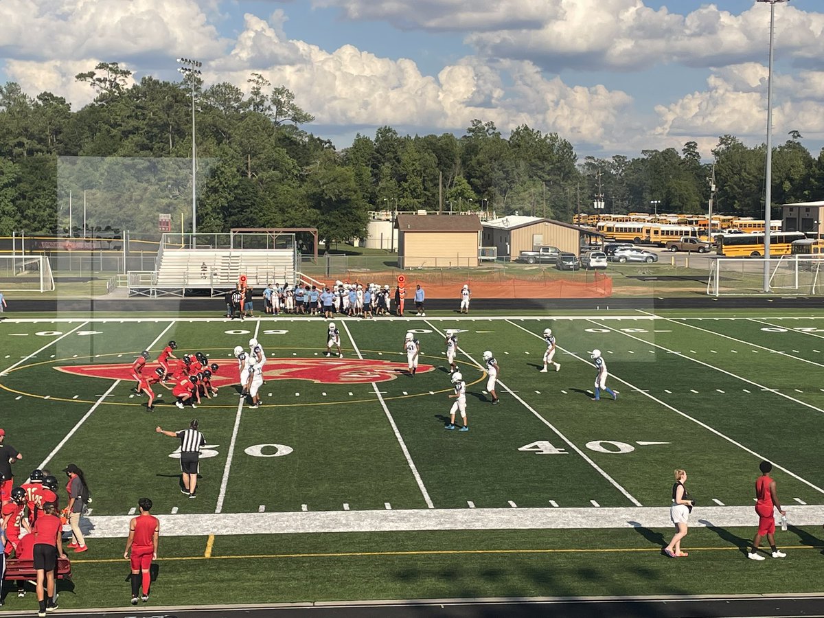 Freshman Gold is off and running in ‘2022‼️ #RISE