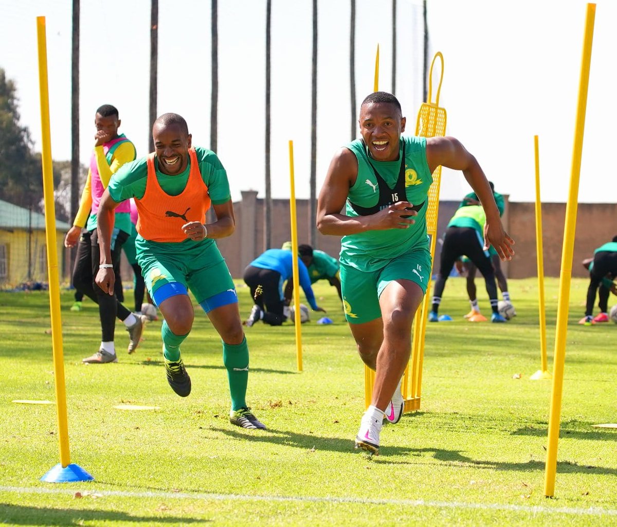 "Observe people who are good at their work— skilled workers are always in demand and admired; they don’t take a backseat to anyone."
PROVERBS 22:29 MSG

LADIES &amp; GENTLEMEN <a href="/andilejali870/">aj15jali</a> 😎

Year after Year!!! Season In Season Out

🗣CLASS IS....✍️🏾
#The13thMan🕵🏾