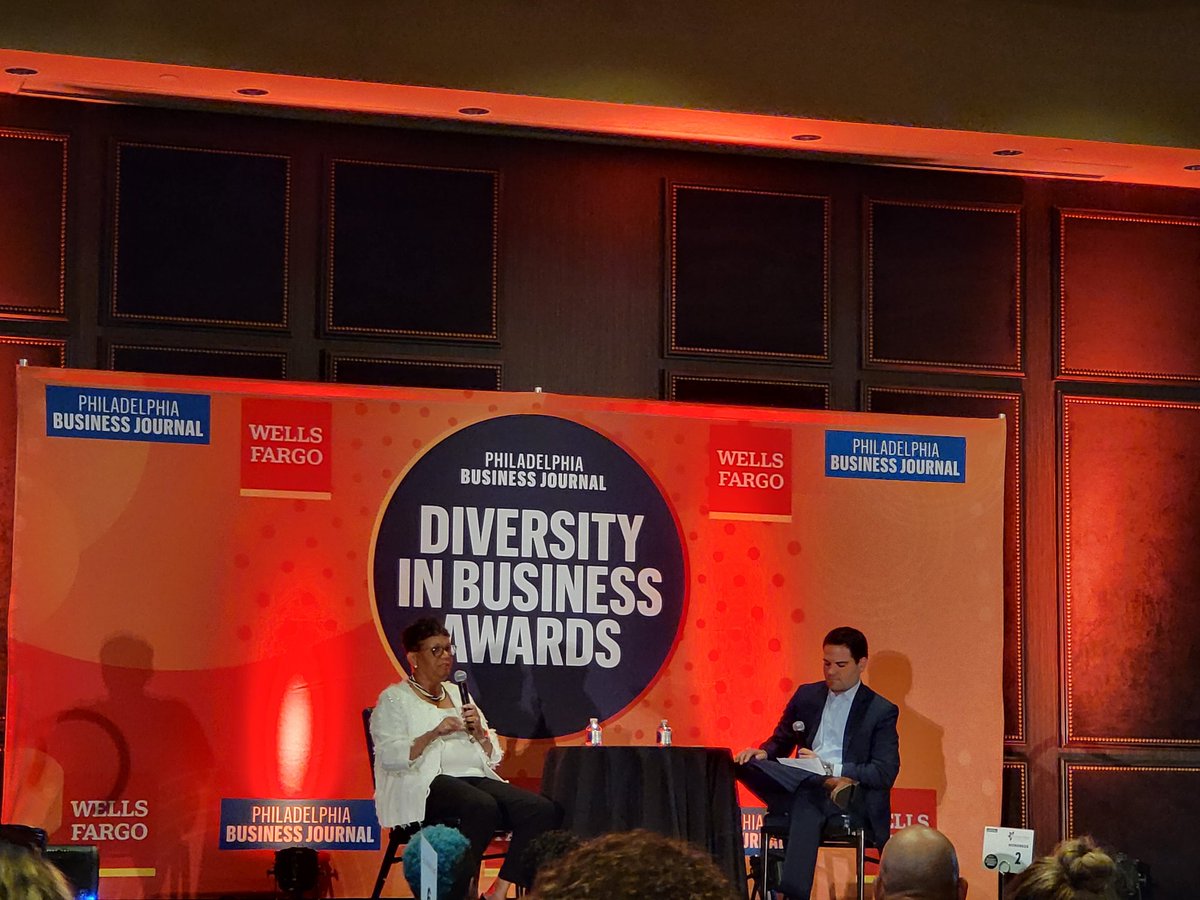 PhilaTEC's tweet photo. "I've shattered 2,000 kneecaps and I am still coming up short in my #SBIC #fundraising. I don't think people believe that minority-owned businesses are going to offer a good return on investment."- Della Clark seeking investment at the @PHLBizJournal Diversity in Business Awards https://t.co/FbKcZm0wB0