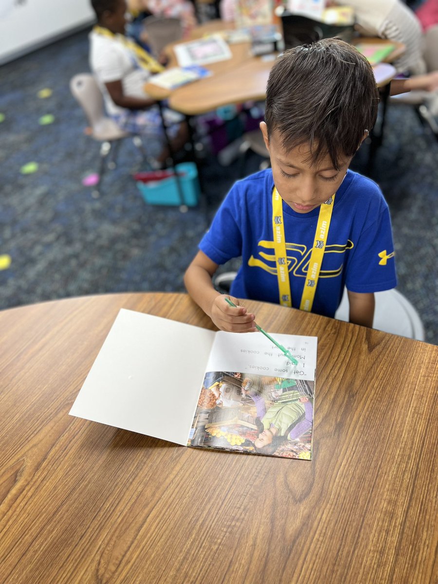 Jasmine_Sharifi's tweet photo. The reading magic is just getting started in first grade @KISDMcElwain! Magical wands help you read all the words in the book. So proud of my students #itsonlythestart https://t.co/NVBdfrmHPT