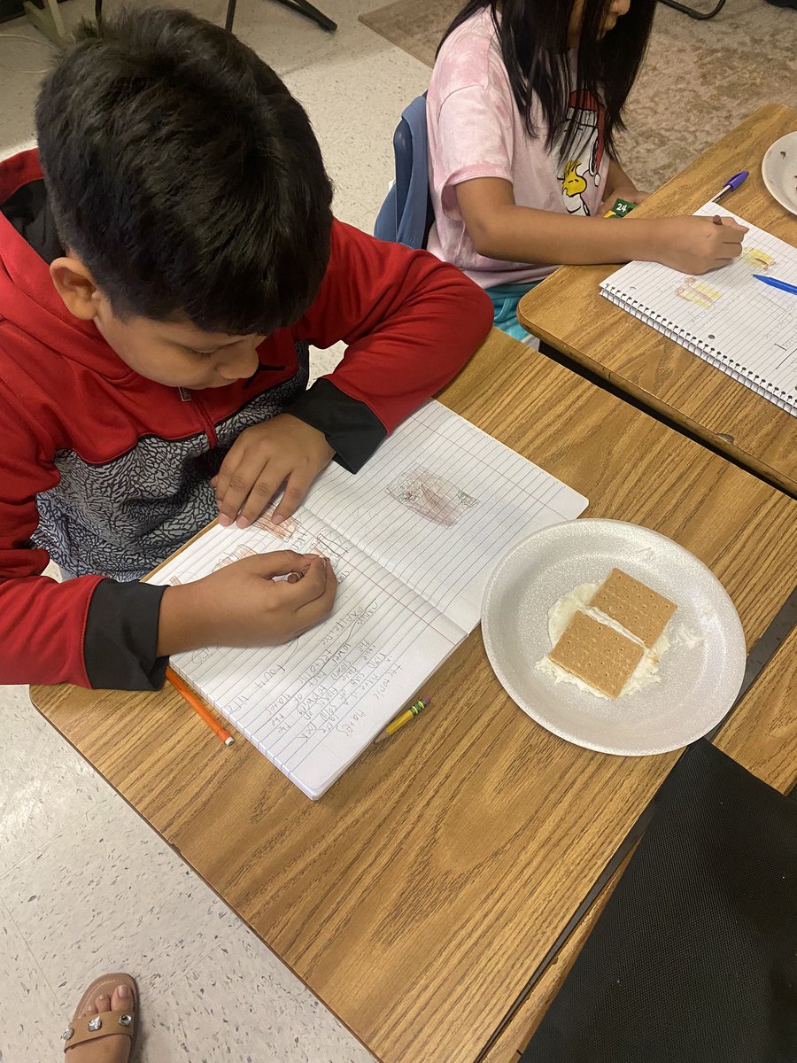 kate_bruner12's tweet photo. Such a fun activity for our @Hasty_Huskies using graham crackers and frosting to model and better understand tectonic plates! @MRegan0123 @JanetMarotte777 @Beth_Coryell @mgrant_2000 https://t.co/LkcivOdSSu