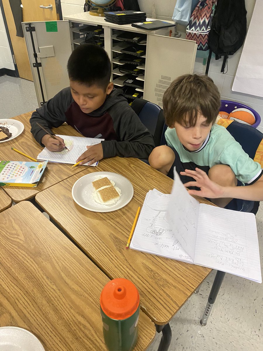 Such a fun activity for our <a href="/Hasty_Huskies/">Hasty Fine Arts Acad</a> using graham crackers and frosting to model and better understand tectonic plates! <a href="/MRegan0123/">Dr. Rosario-Regan</a> <a href="/JanetMarotte777/">Janet Marotte</a> <a href="/Beth_Coryell/">Beth Coryell</a> <a href="/mgrant_2000/">Michelle Grant</a>