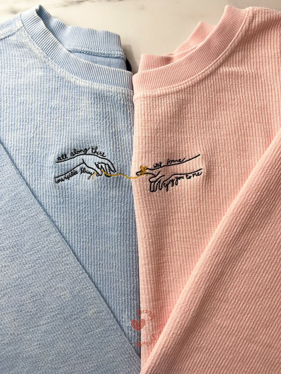 DizzyDahlias's tweet photo. new ribbed crews launching tomorrow night at 8pm EST in sizes small-3xl ✨😇 https://t.co/FBd18VPqI4