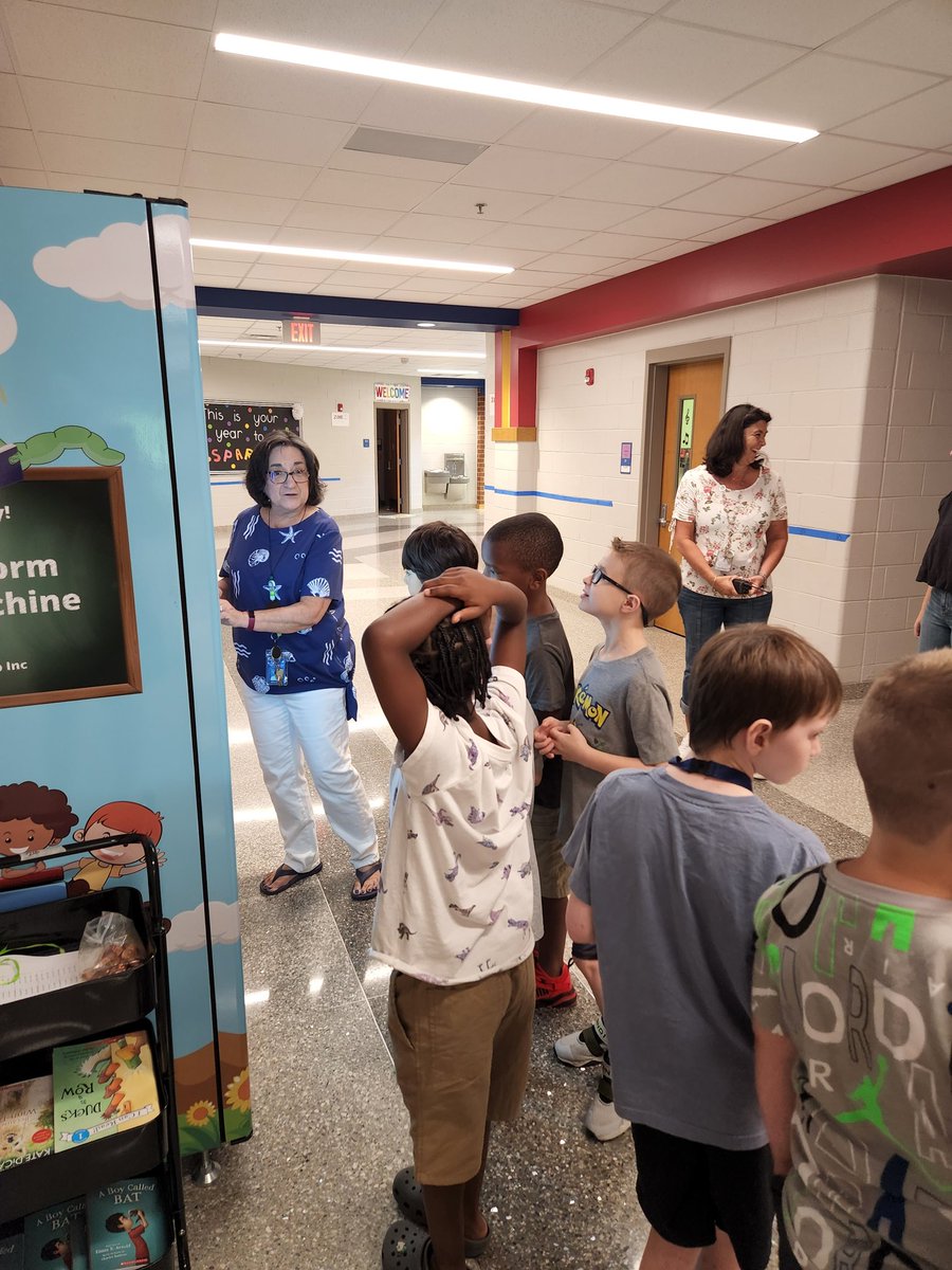 There were some very excited students <a href="/matoacaES/">Matoaca Elementary</a>  today who earned a trip to the book vending machine for meeting their Lexia reading goal this summer. Way to go! 👏👏❤️🖤 <a href="/readswithme/">Debbie Davis</a>
#oneCCPS