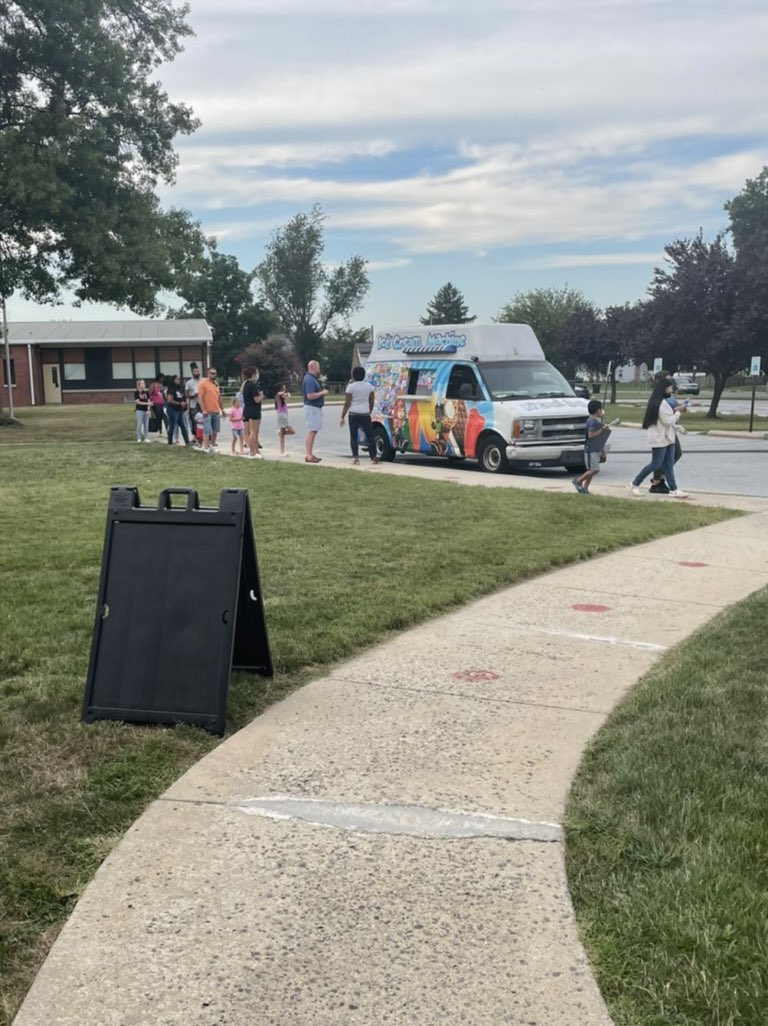 MrGleason214's tweet photo. We’re back! #CSDVirtualProgram #FirstDayCSD https://t.co/q1WWjeAfHK