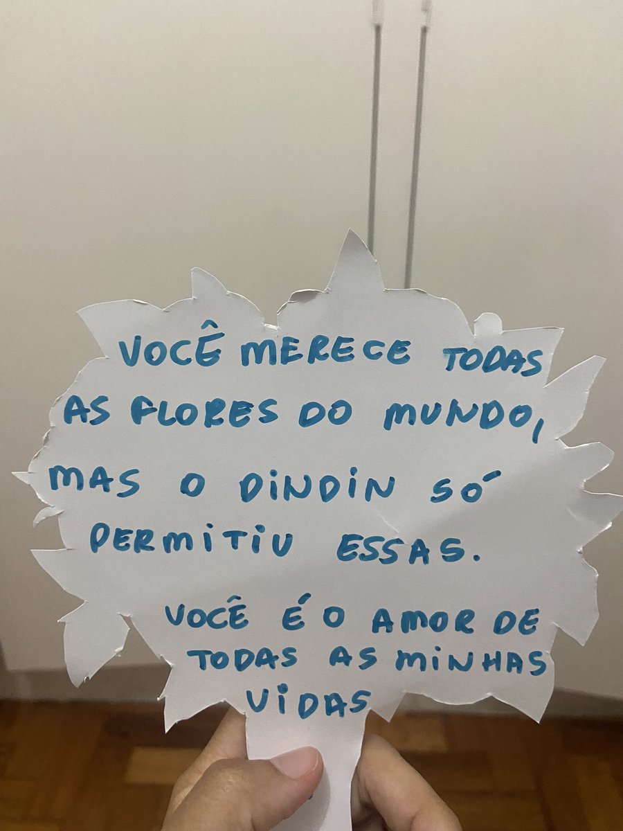 lorenapimenta_'s tweet photo. nunca foi sobre dinheiro, sempre foi sobre intenção e demonstração. quem te ama e te quer vai te fazer se sentir amada do modo que puder. e será lindo. amor é isso! https://t.co/8OsSigLDSV