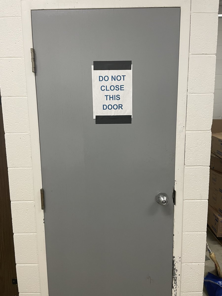 TerryMartindale's tweet photo. Someone’s in trouble now. It wasn’t me, it was like that when I came in. https://t.co/PYcd8Yp6k9