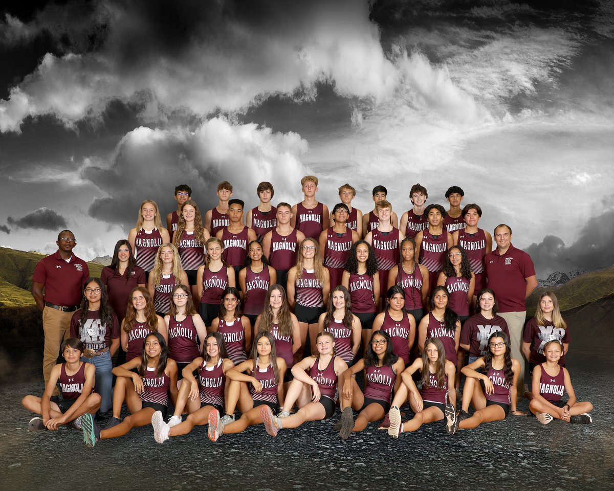 XC_Magnolia's tweet photo. Your 2022 XC senior and XC Team https://t.co/IKYoew0CvX