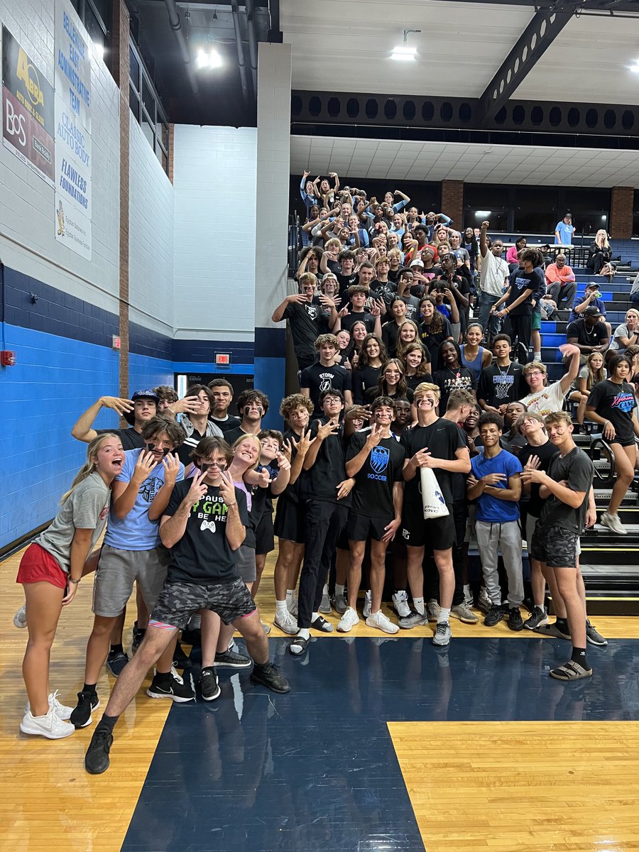 BTHSEastLancers's tweet photo. GREAT turnout by our student section for ⁦@BELancerVB⁩ v. Freeburg tonight!  #BEASTBODY https://t.co/CpTuQe5W1T