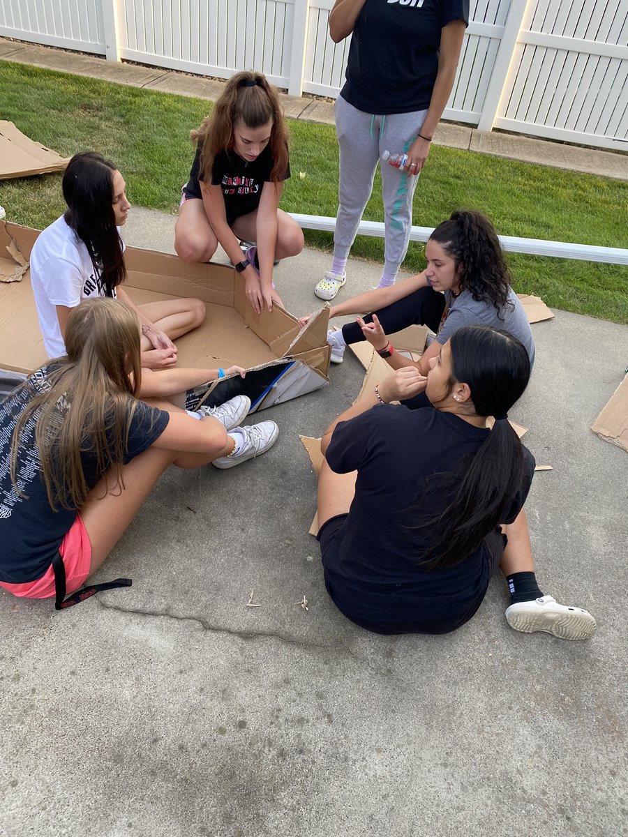DCC_LadyHoops's tweet photo. Day 1 of the DCC Cardboard Boat Regatta 🏆
@CoachRomeo213 https://t.co/LwtVb1xJwV