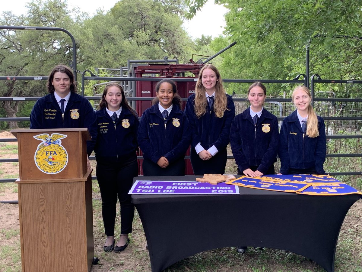 GreenTechAkins's tweet image. We love our FFA! @AkinsAISD @AustinISD @akins_ffa
