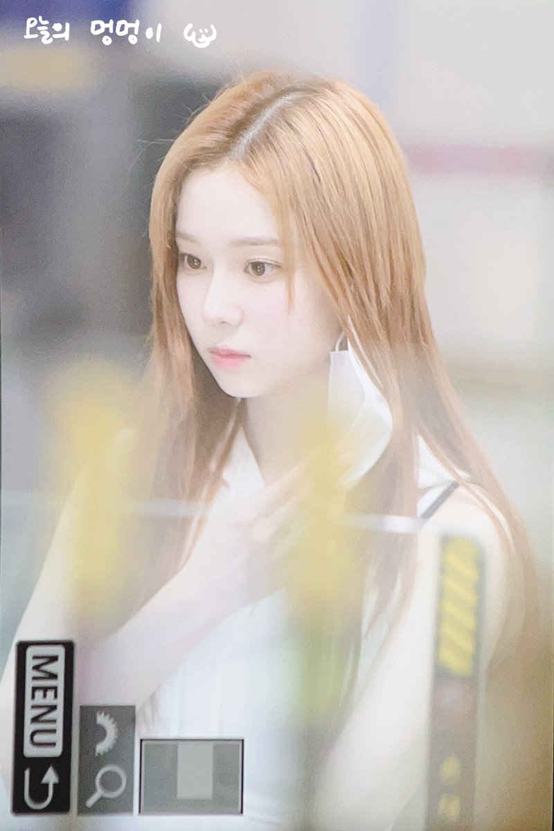 220826
😊
#aespa #에스파 
#WINTER #윈터