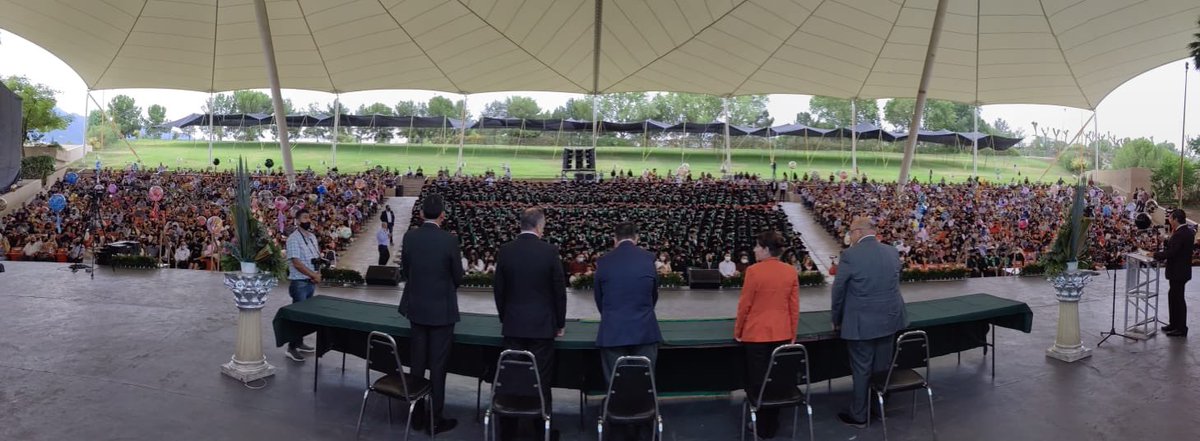 ConalepCoahuila's tweet photo. Graduación #Conalep #SaltilloI , generación 40, 2019-2022 @alfiovegap @mrikelme @fsaracho10 @EnriqueKuHerr https://t.co/bKzDhNHqom