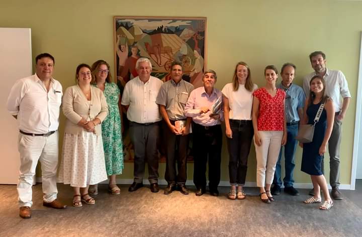 CONVEAGROPERU's tweet photo. TRATADOS DE LIBRE COMERCIO no deben generar asimetría, ni competencia desleal. Presidentes de #CONVEAGRO, #APEAR y #CAAP expusieron razones políticas y técnicas sobre la destrucción de la producción nacional en Perú como la leche, papa y, de reciente preocupación, la quinua.(1/3) https://t.co/AQxxxlt9Dv