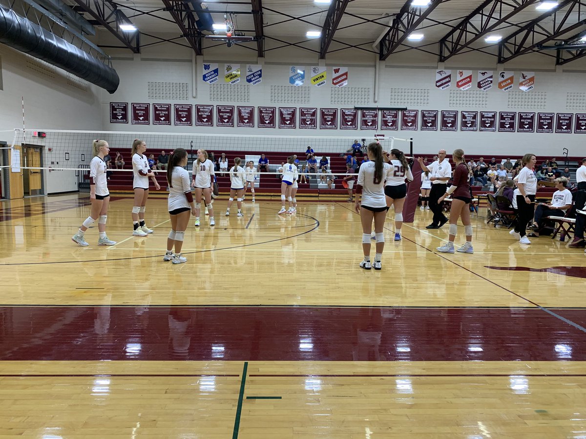 mrbrandmvhs's tweet photo. Set1: Mustangs 25, CCA 14. #GoMVStangs #MVVB #iahsvb https://t.co/Njr2nNrouS