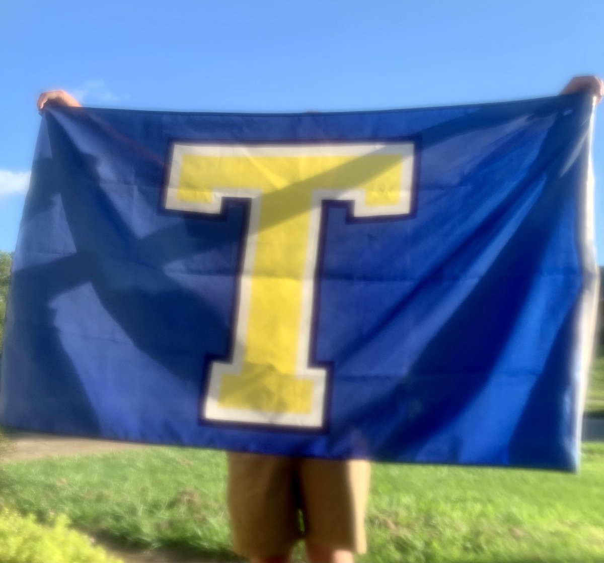 disney_aimee's tweet photo. putting up the flag for the season! π #THS π #GoldenWave π #FloodWarning π¨ #FridayNightLights π #GoWaveGo https://t.co/TcjJWDuPyF