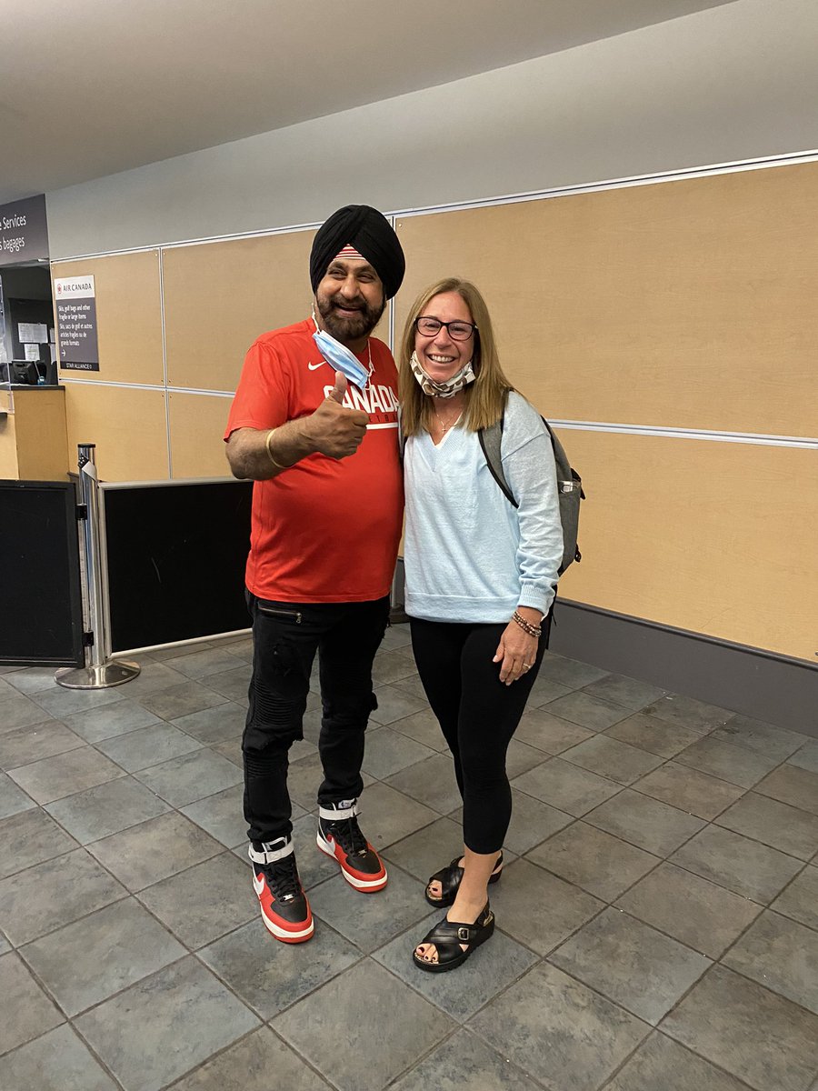 kelbramwell's tweet photo. Amazing experience at YVR! #superfan #torontoraptors #navbhatia #NBA #nbachampions #nbachampionshipring https://t.co/gjVelVTh4l