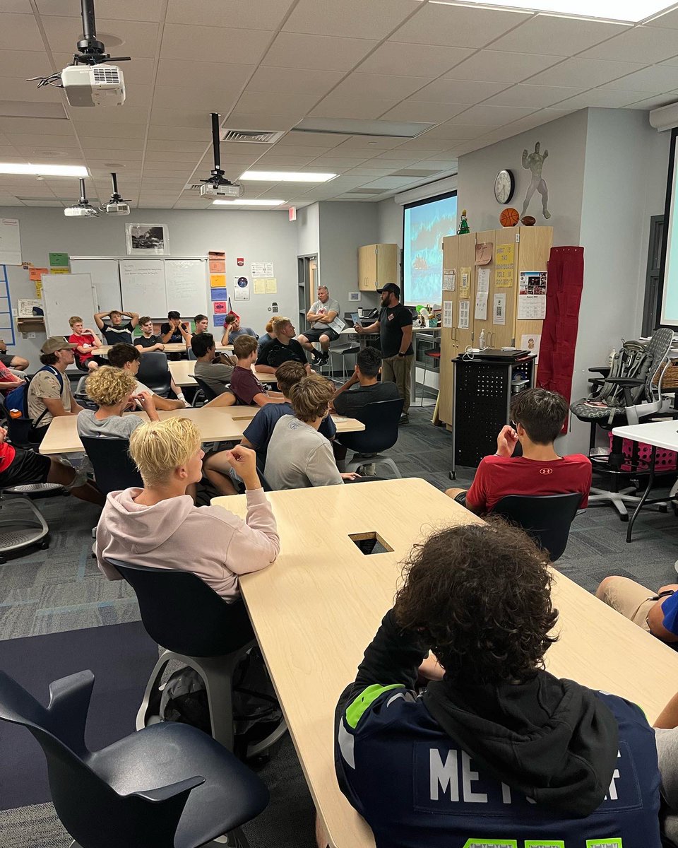 PlymouthRockies's tweet photo. It’s always great to have awesome speakers talk to the team!! It’s even more special when it’s ‘91 PHS Grad @HouinTerry ! #ELEVATE22 https://t.co/Wvu9EFRGO2