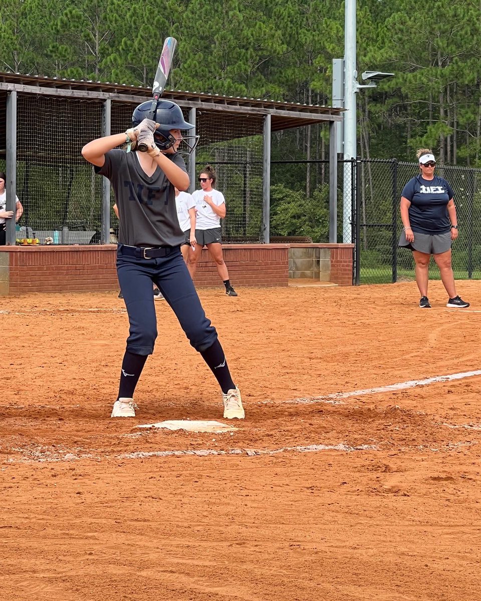 AmandaLee_OES's tweet photo. Great win tonight over Colquitt! Way to go girls!! #4theT https://t.co/0gq8O07mQ9