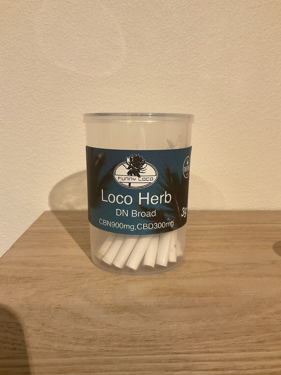 当店人気Loco Herbのジョイントを本日より店頭販売致します❗️

試し吸いはできませんが気軽に購入できるように、1~2人で1本吸いきりタイプを¥500円から購入できます😊

他のハーブも随時追加予定ですのでお楽しみに✨