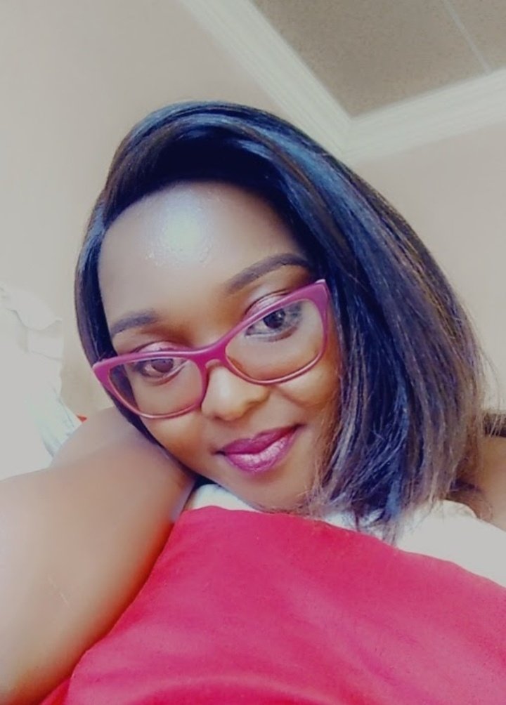 TCee369's tweet photo. @JanVanPotgieter #Thina esibona nge X-ray 🤓😜 https://t.co/IXTrvbM2mk