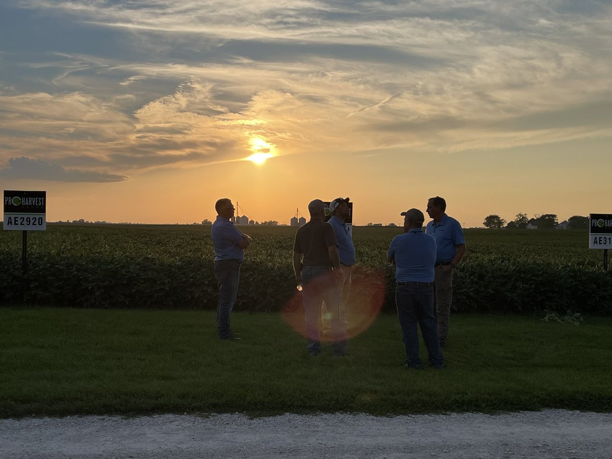 EricProHarvest's tweet photo. Stop and think, is your current seed company solely focused on your wants, needs and happiness as a customer???  Because ours is. @ProHarvestSeeds https://t.co/ewH0uEwRHE