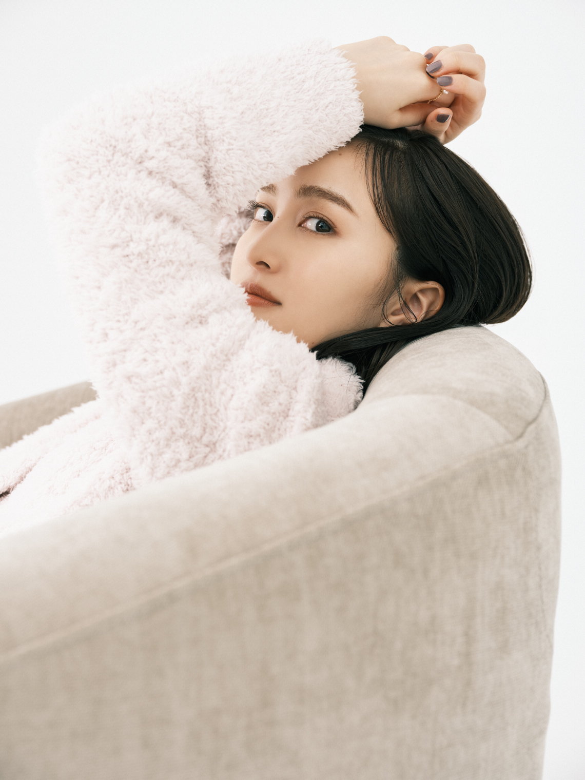 FbD2_68acAI7o04?format=jpg&name=large