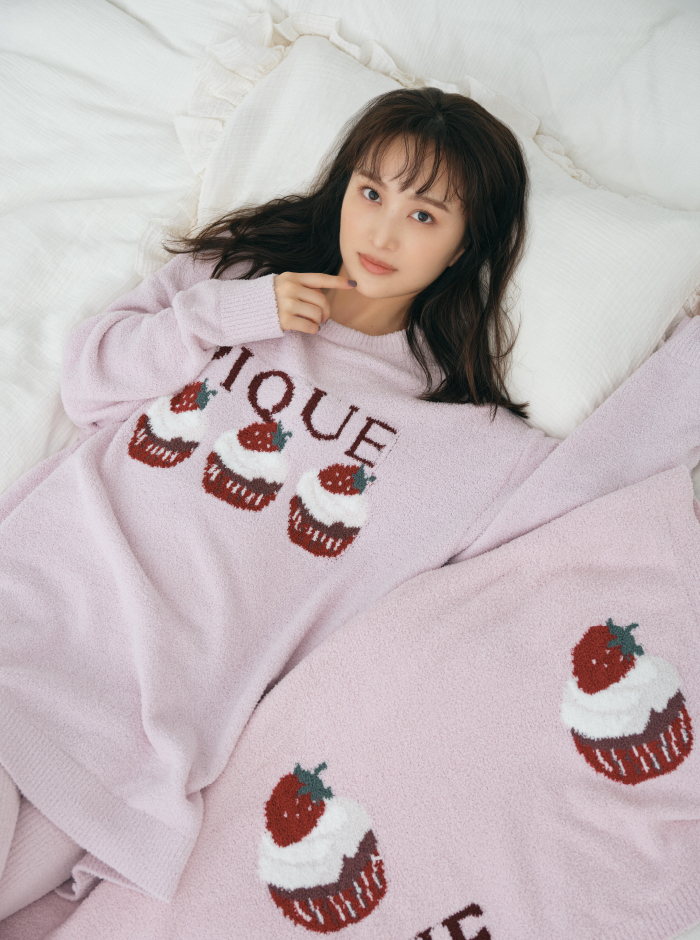 FbD2xITacAEafyo?format=jpg&name=medium