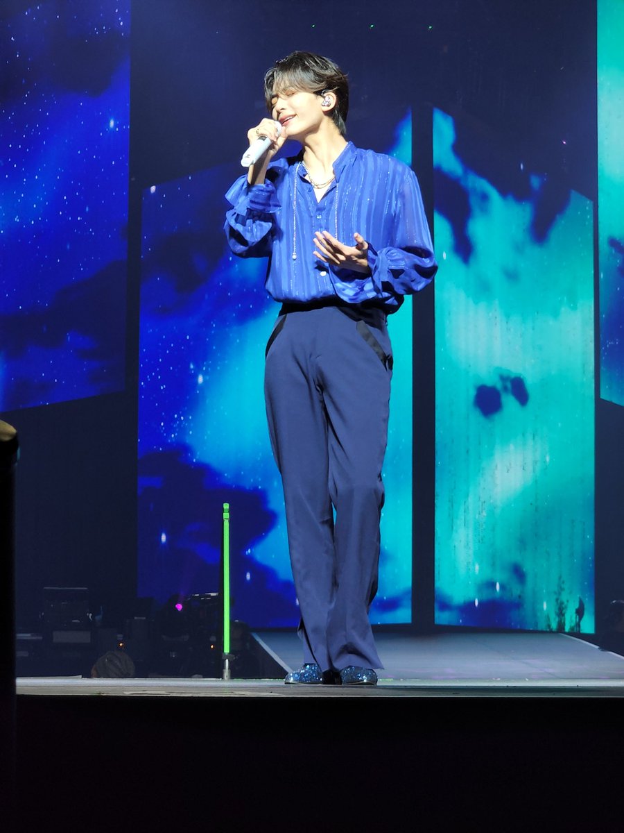 lov3lex's tweet photo. #SEVENTEEN #SEVENTEENinCHICAGO #Jeonghan https://t.co/LIYjj4Jm98