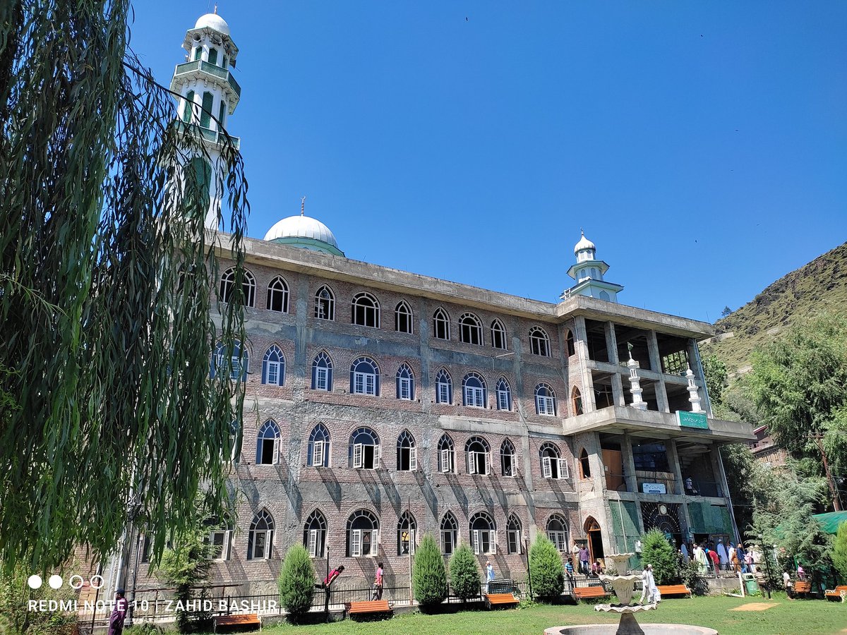 izahidbashir's tweet photo. I looked in temples churches and mosques. But I found the Divine within my heart. -Rumi
Photo :Zahid Bashir
#exploringganderbal
@EGanderbal
@HowardRoark25 https://t.co/9VeIPYasbr